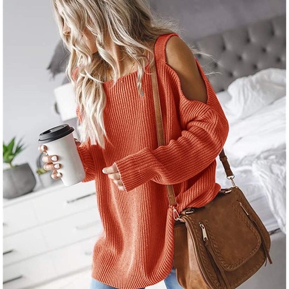Sweaters - 🍁 Oversized Cold Shoulder Sweater 🍁